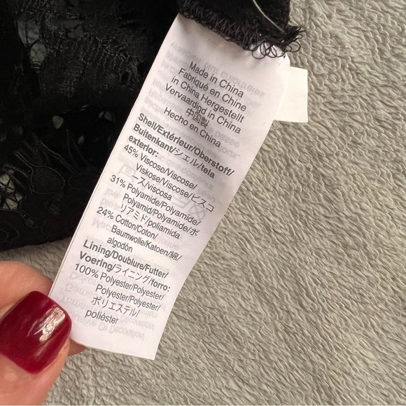 J. Crew Mockneck Floral Lace Eyelash Hem Bow Accent Top Black Sz 8 - Picture 12 of 15